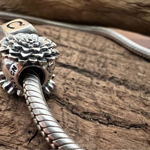 NEW Authentic CHAMILIA- August Dahlia Flower Silver 925 Charm Garden Birthday - Picture 7 of 7